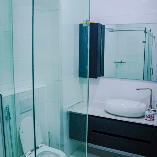 Executive Suite - Image 9